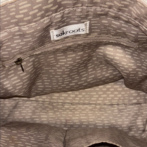 SAKROOTS LIGHT BLUE FLORAL AND BIRD TOTE VYNYL MATERIAL CREAM BREAM BACKGROUND - Picture 2 of 16